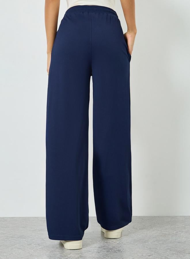 ستايلي بنطال جوغر بأرجل واسعة ورباط - Image 3